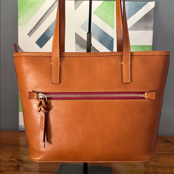 NWT Dooney & Bourke Florentine Small Charleston Shopper in Natural - Picture 3 of 14